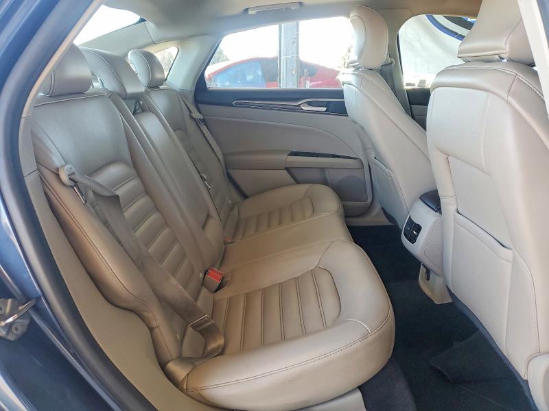 59907946 :رقم المزاد ، 3FA6P0MU9KR135666 vin ، 2019 Ford Fusion مزاد بيع