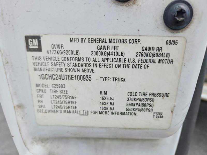 2006 Chevrolet Silverado მანქანა იყიდება აუქციონზე, vin: 1GCHC24U76E100935, აუქციონის ნომერი: 60404006