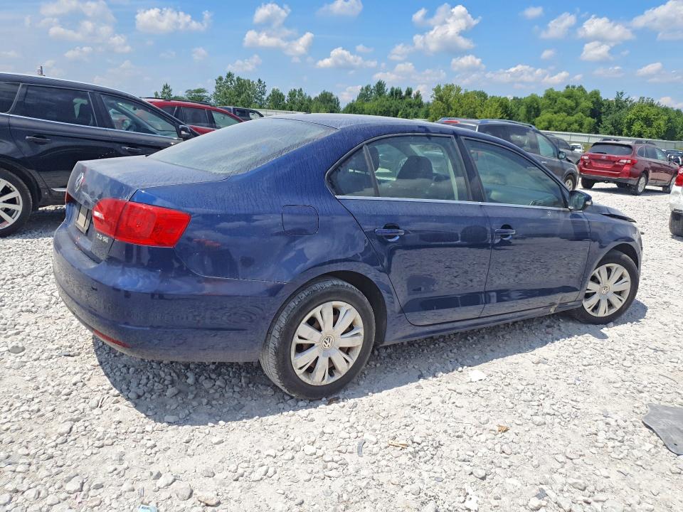 60464716 :رقم المزاد ، 3VWDP7AJ3DM218219 vin ، 2013 Volkswagen Jetta مزاد بيع