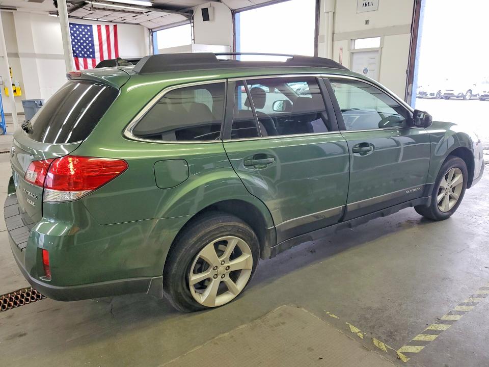 2013 Subaru Outback მანქანა იყიდება აუქციონზე, vin: 4S4BRBKC0D3208140, აუქციონის ნომერი: 61965936