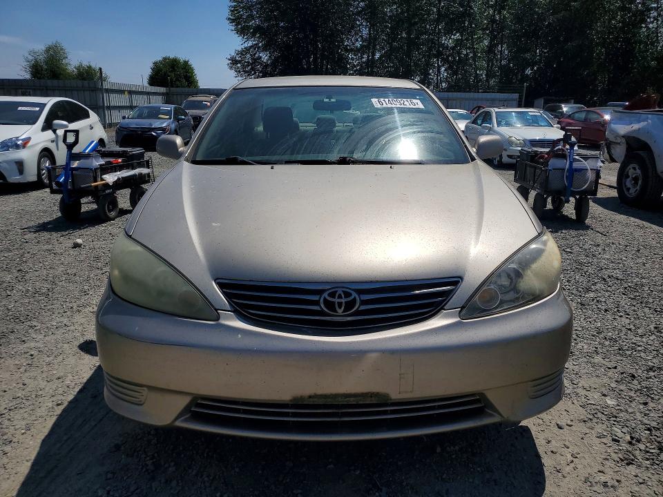 61409216 :رقم المزاد ، 4T1BE32K05U072502 vin ، 2005 Toyota Camry مزاد بيع