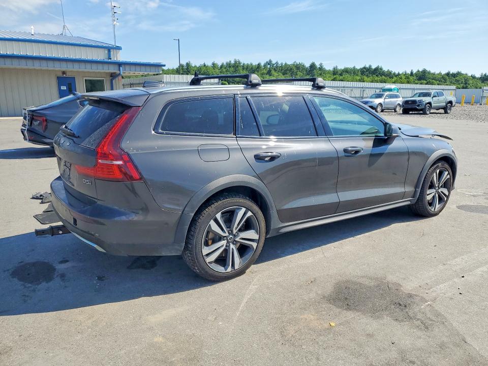 Aukcja sprzedaży 2023 Volvo V60, vin: YV4L12WZ1P2106352, numer aukcji: 60739246