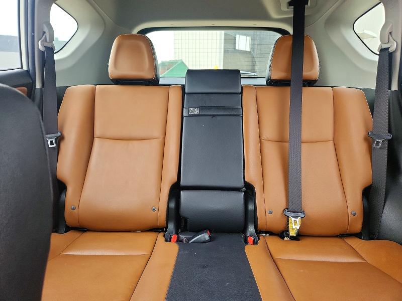 62517376 :رقم المزاد ، JTMDJREV7JD248862 vin ، 2018 Toyota Rav4 Hv مزاد بيع