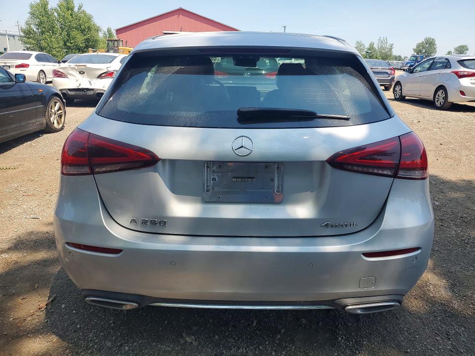 59645756 :رقم المزاد ، WDD3F4HB3KJ109984 vin ، 2019 Mercedes-benz A مزاد بيع