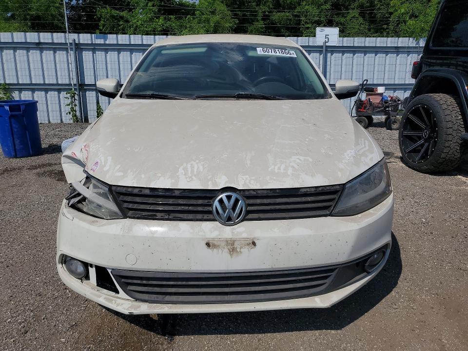 60781866 :رقم المزاد ، 3VWDK7AJXDM364602 vin ، 2013 Volkswagen Jetta مزاد بيع