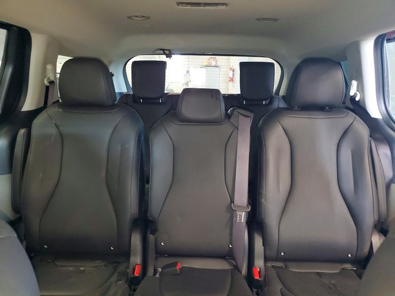 2026 Kia Carnival მანქანა იყიდება აუქციონზე, vin: KNDNB5K31T6611290, აუქციონის ნომერი: 60082036