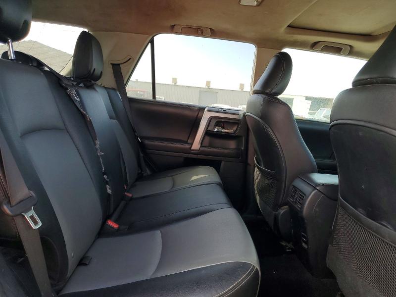 61539706 :رقم المزاد ، JTEBU5JRXJ5533111 vin ، 2018 Toyota 4runner مزاد بيع