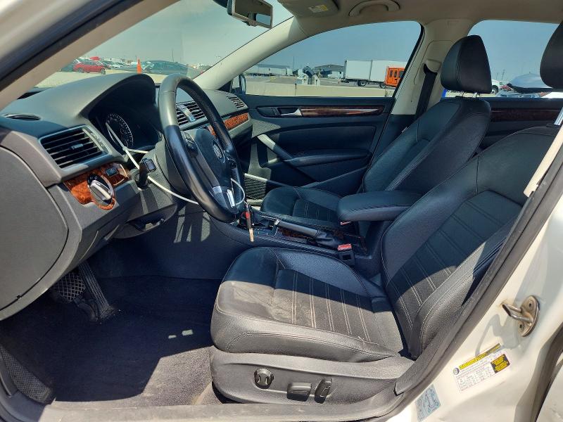 63421256 :رقم المزاد ، 1VWCH7A31CC059856 vin ، 2012 Volkswagen Passat مزاد بيع