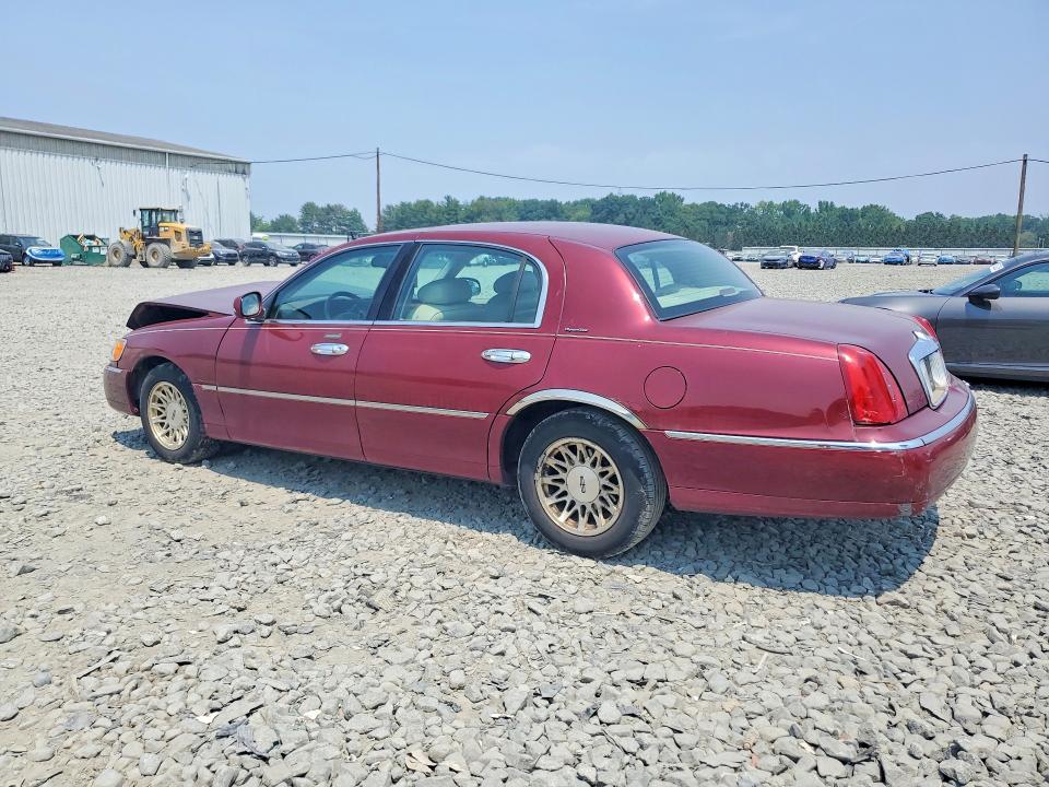 Продаж на аукціоні авто 1999 Lincoln Town Car, vin: 1LNHM82W8XY675402, номер лоту: 61745696