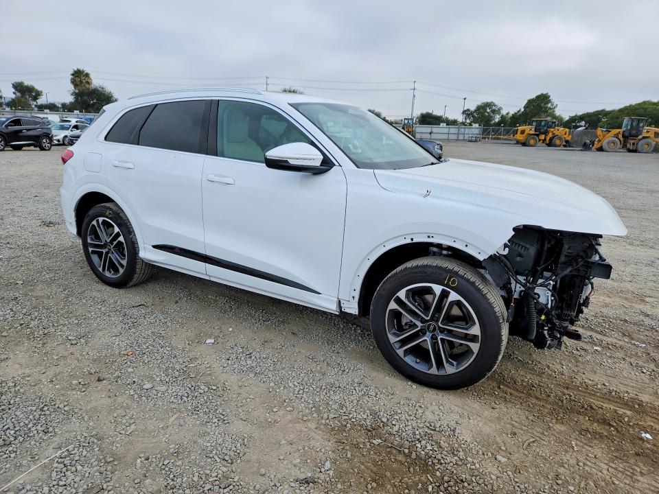 59143886 :رقم المزاد ، WA12AAGU1S2080835 vin ، 2025 Audi Q5 مزاد بيع