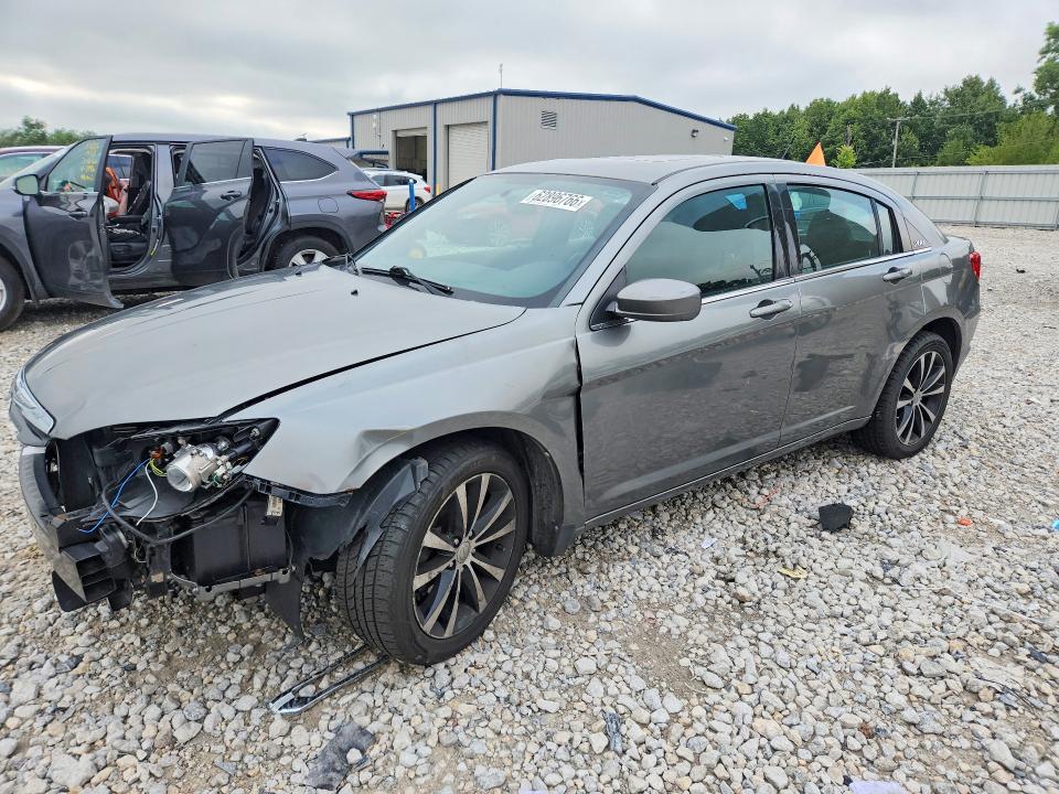 2013 Chrysler 200 მანქანა იყიდება აუქციონზე, vin: 1C3CCBBB0DN580040, აუქციონის ნომერი: 62896766