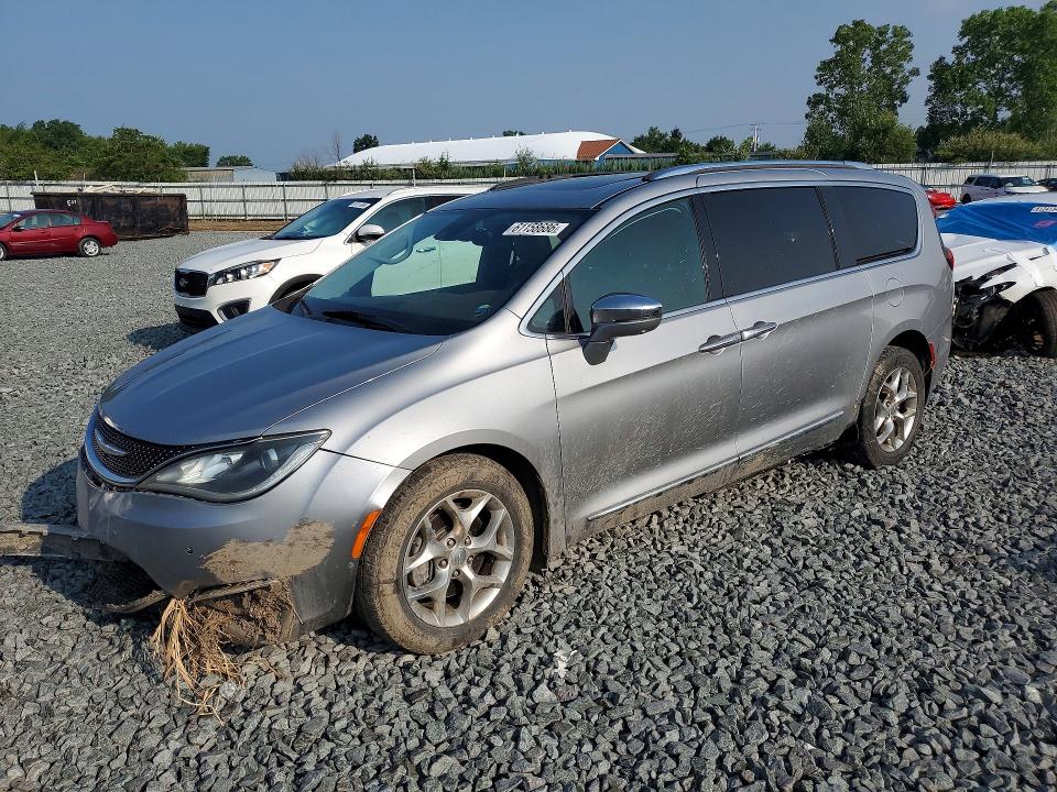 2017 Chrysler Pacifica მანქანა იყიდება აუქციონზე, vin: 2C4RC1GG7HR553835, აუქციონის ნომერი: 61158686
