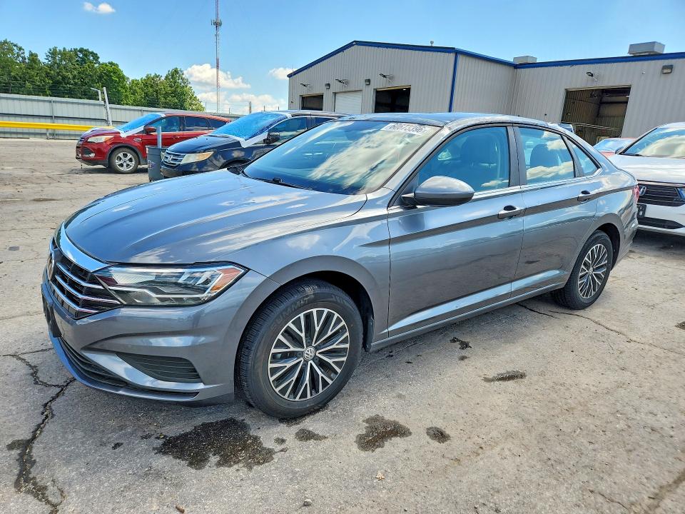 60673396 :رقم المزاد ، 3VWCB7BU4LM002140 vin ، 2020 Volkswagen Jetta مزاد بيع