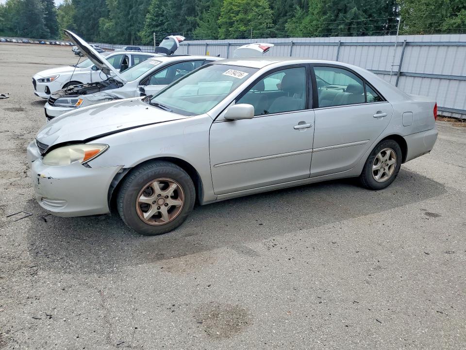 61794216 :رقم المزاد ، 4T1BE30K44U311924 vin ، 2004 Toyota Camry مزاد بيع