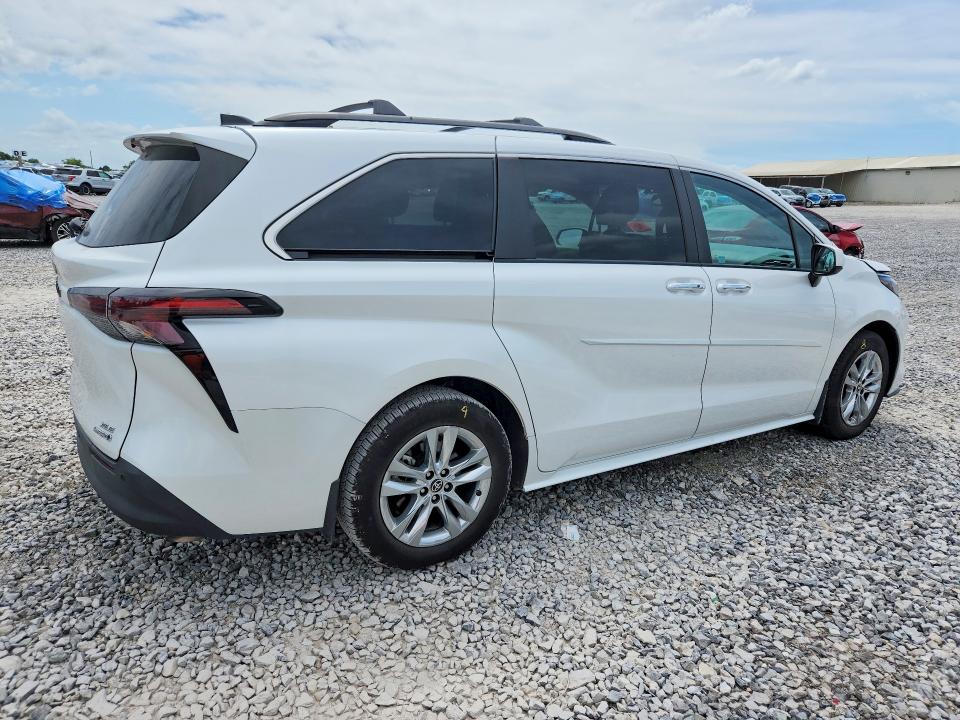 Auction sale of the 2024 Toyota Sienna, vin: 5TDJSKFC4RS135469, lot number: 61616316