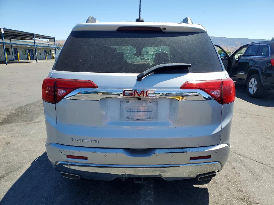 73344325 :رقم المزاد ، 1GKKNPLS2HZ308962 vin ، 2017 Gmc Acadia مزاد بيع
