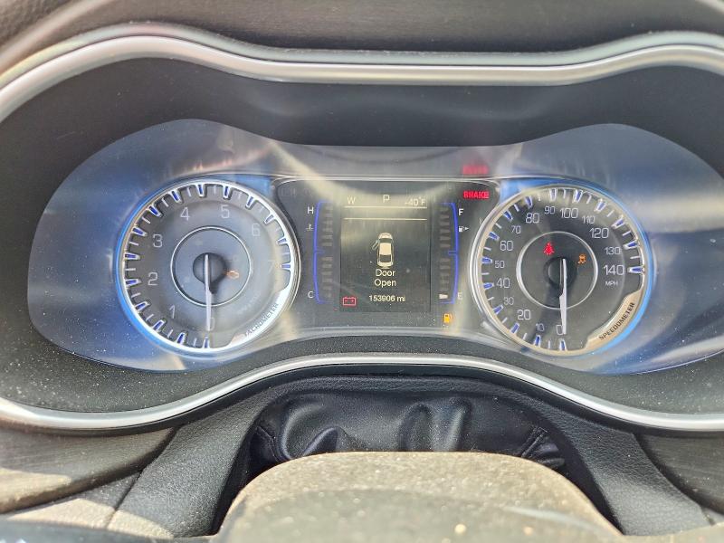 61365976 :رقم المزاد ، 1C3CCCAB1GN111017 vin ، 2016 Chrysler 200 مزاد بيع