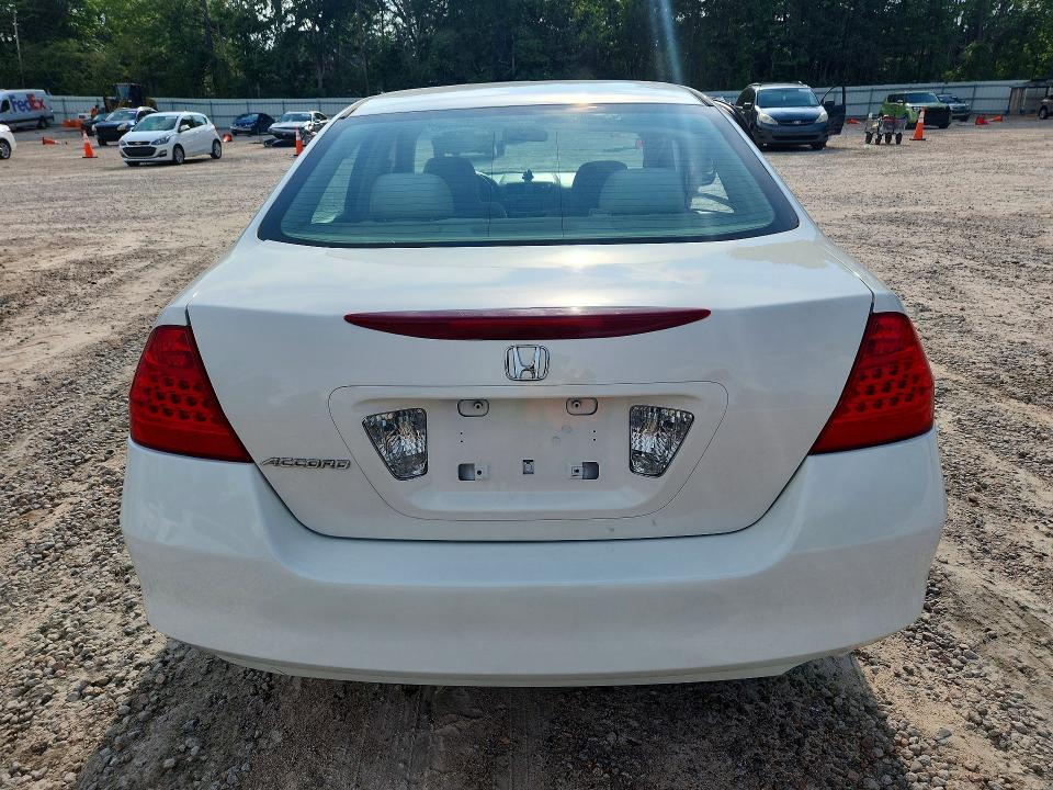 60358216 :رقم المزاد ، 1HGCM56426A007125 vin ، 2006 Honda Accord مزاد بيع