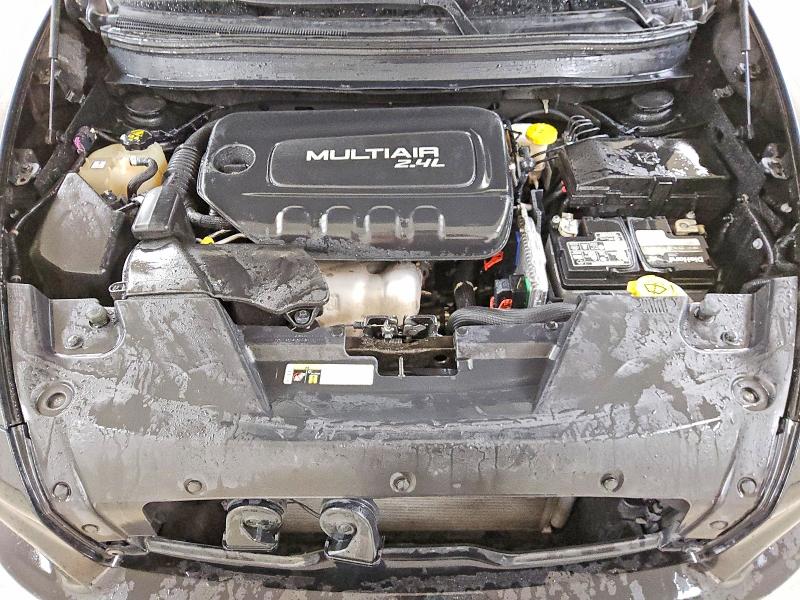 97683145 :رقم المزاد ، 1C4PJLCB8JD557033 vin ، 2018 Jeep Cherokee مزاد بيع