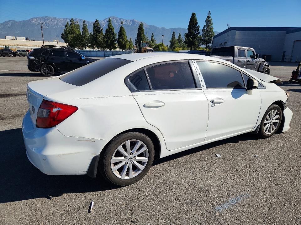 2012 Honda Civic მანქანა იყიდება აუქციონზე, vin: 2HGFB2F86CH525448, აუქციონის ნომერი: 59950166
