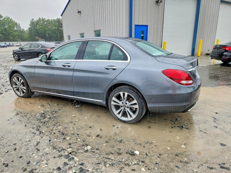 58703816 :رقم المزاد ، 55SWF4KBXJU242357 vin ، 2018 Mercedes-benz C مزاد بيع