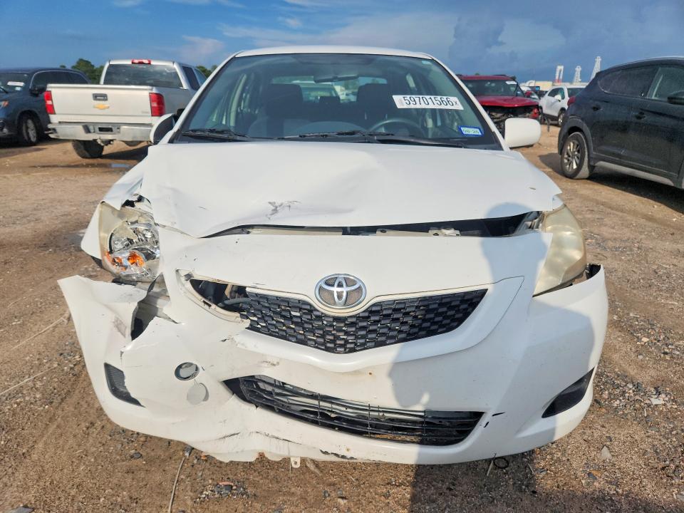 59701566 :رقم المزاد ، JTDBT4K35CL020827 vin ، 2012 Toyota Yaris مزاد بيع
