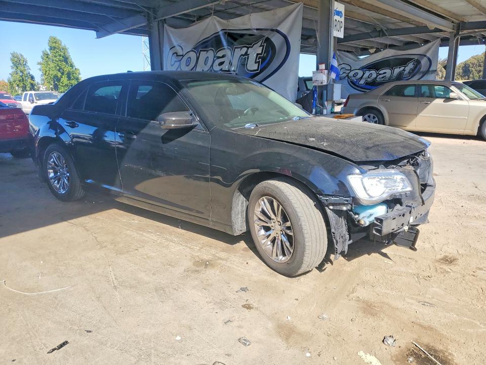 Продажа на аукционе авто 2016 Chrysler 300c, vin: 2C3CCAEG6GH320434, номер лота: 62348496
