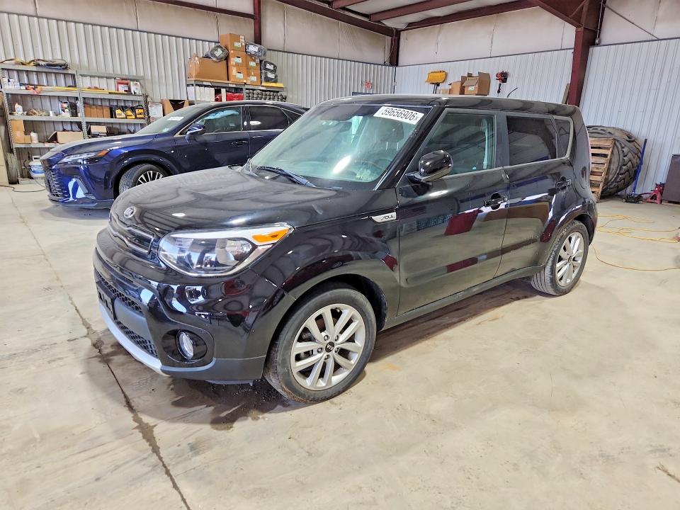 2018 Kia Soul მანქანა იყიდება აუქციონზე, vin: KNDJP3A59J7574018, აუქციონის ნომერი: 59656906