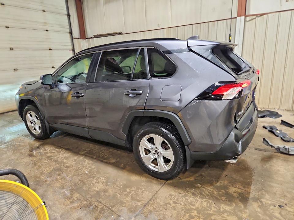 62842276 :رقم المزاد ، 2T3P1RFV1MC245511 vin ، 2021 Toyota Rav4 مزاد بيع