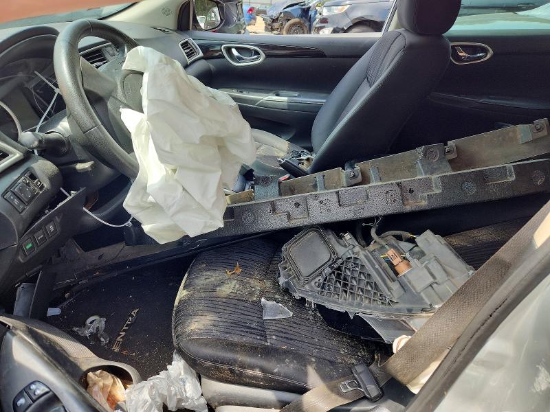 62637576 :رقم المزاد ، 3N1AB7AP6JL663373 vin ، 2018 Nissan Sentra مزاد بيع