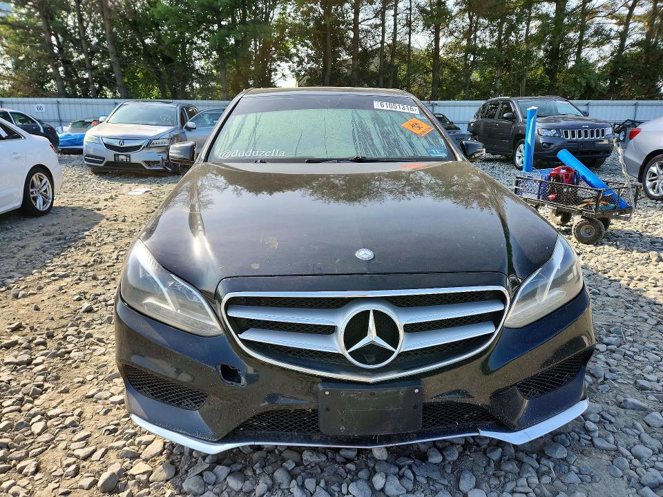 61051316 :رقم المزاد ، WDDHF8JB5EA823501 vin ، 2014 Mercedes-benz E مزاد بيع