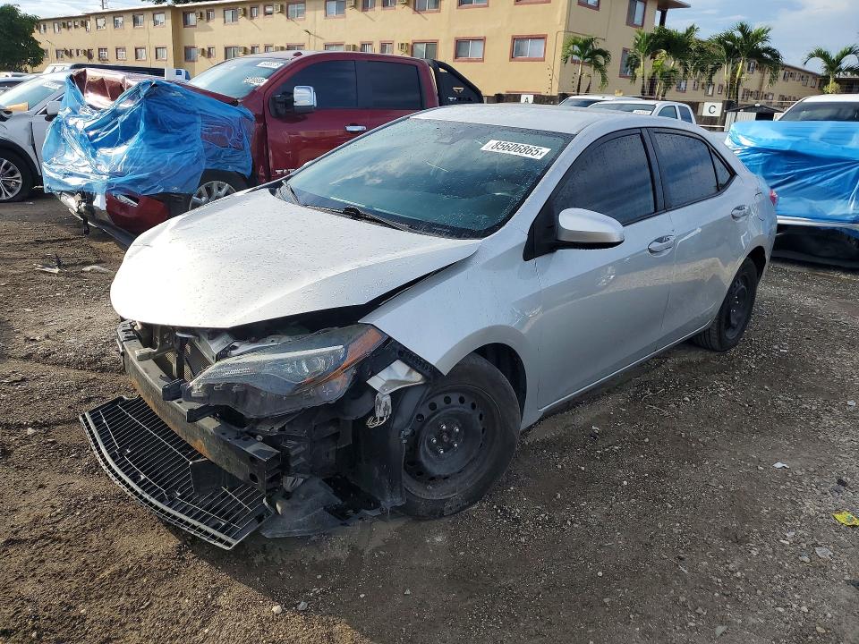 2018 Toyota Corolla მანქანა იყიდება აუქციონზე, vin: 5YFBURHEXJP834303, აუქციონის ნომერი: 85606865