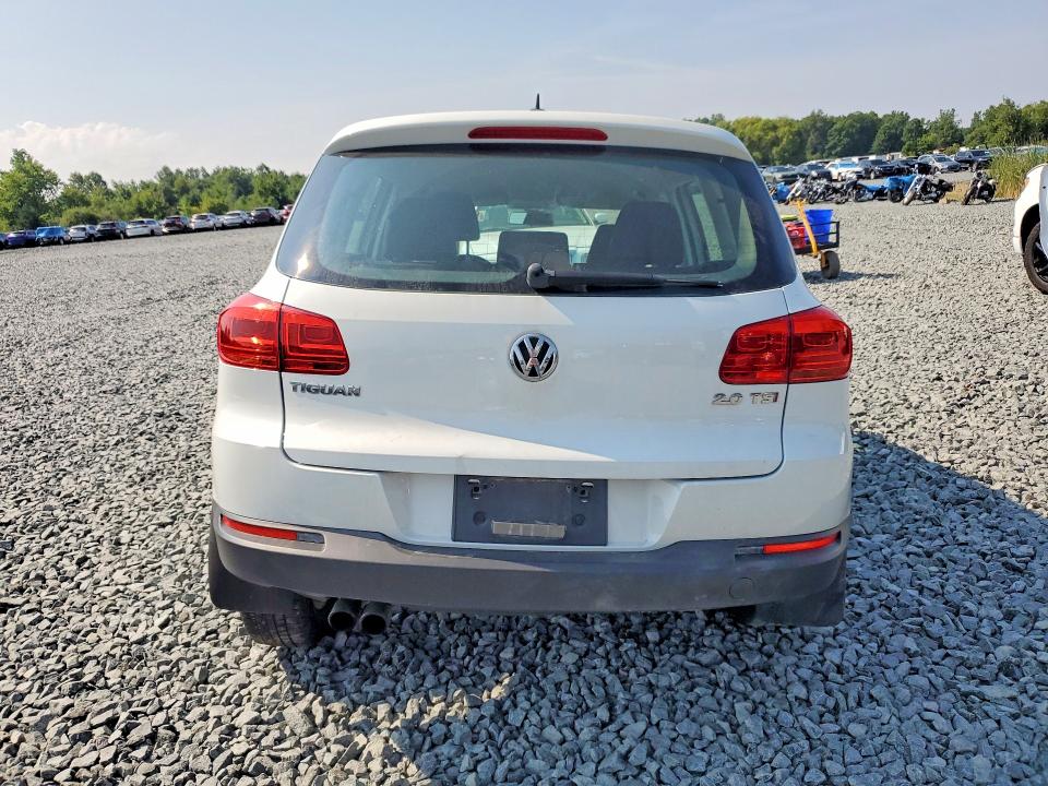 2014 Volkswagen Tiguan მანქანა იყიდება აუქციონზე, vin: WVGAV3AX1EW573623, აუქციონის ნომერი: 63496556