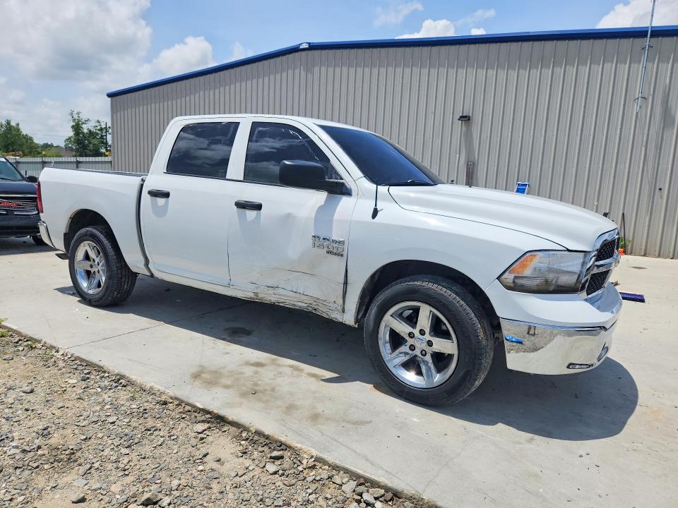 61847046 :رقم المزاد ، 1C6RR6KG1LS124093 vin ، 2020 Ram 1500 Classic مزاد بيع