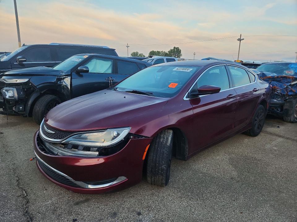 62238856 :رقم المزاد ، 1C3CCCAB4FN701095 vin ، 2015 Chrysler 200 مزاد بيع