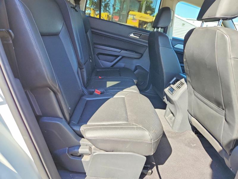 59387426 :رقم المزاد ، 1V2CR2CA4JC563537 vin ، 2018 Volkswagen Atlas مزاد بيع