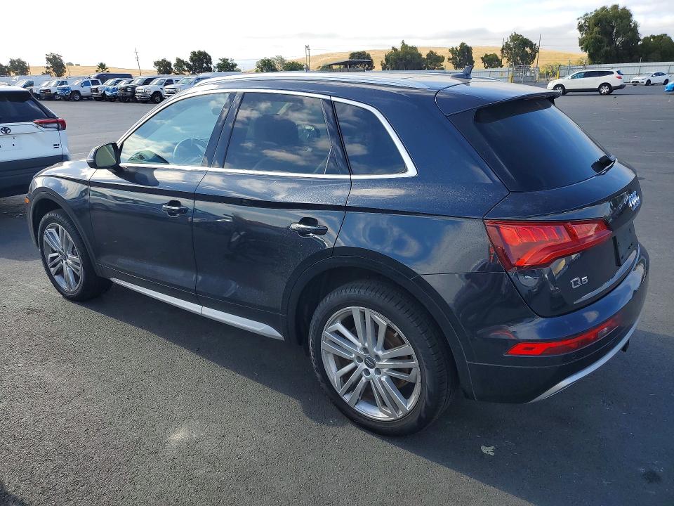 59139796 :رقم المزاد ، WA1BNAFY8J2100747 vin ، 2018 Audi Q5 مزاد بيع