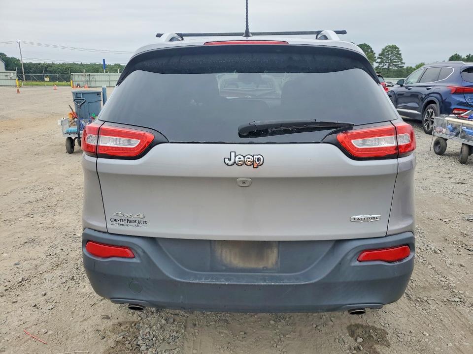 61946866 :رقم المزاد ، 1C4PJMCS5EW193122 vin ، 2014 Jeep Cherokee مزاد بيع