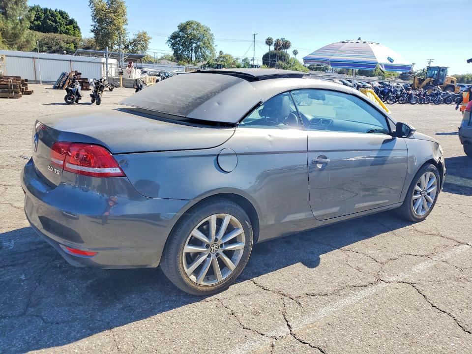 2015 Volkswagen Eos მანქანა იყიდება აუქციონზე, vin: WVWBW8AH3FV002301, აუქციონის ნომერი: 62464606