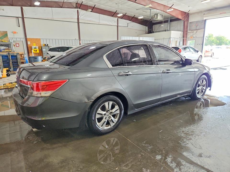 Продажа на аукционе авто 2011 Honda Accord, vin: 1HGCP2F41BA062729, номер лота: 61428026