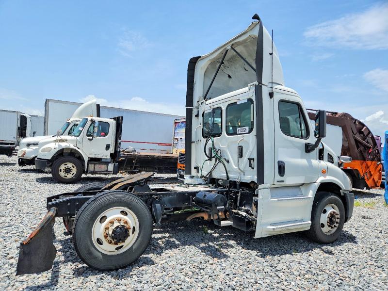 2017 Freightliner Cascadia 113 მანქანა იყიდება აუქციონზე, vin: 3AKBGADV5HSJD0486, აუქციონის ნომერი: 61036826