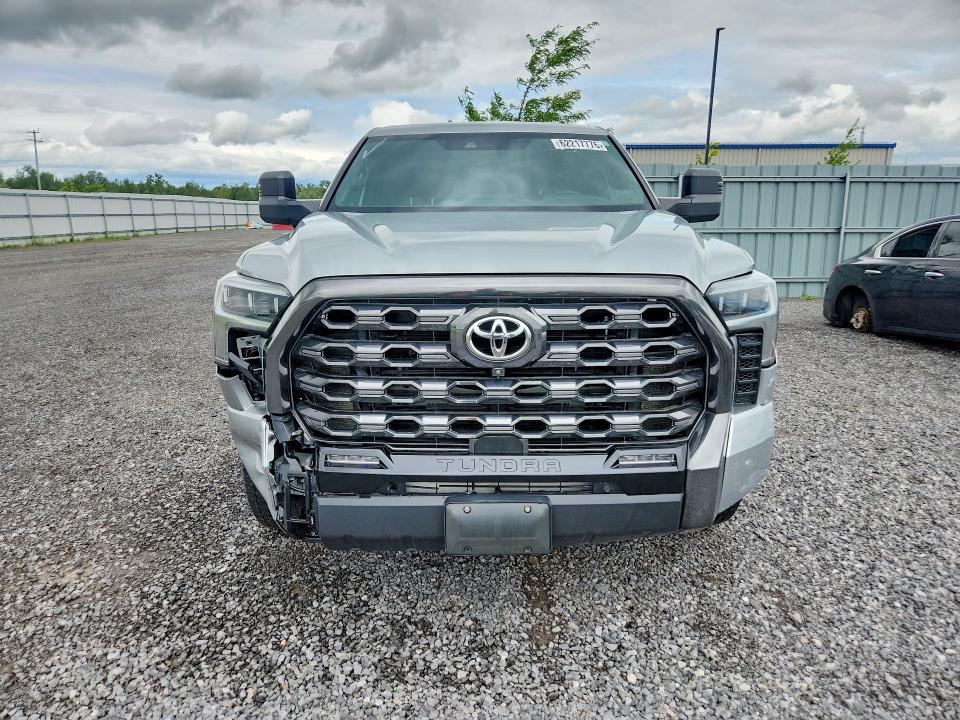 Продажа на аукционе авто 2022 Toyota Tundra, vin: 5TFNA5DB0NX030416, номер лота: 62217776