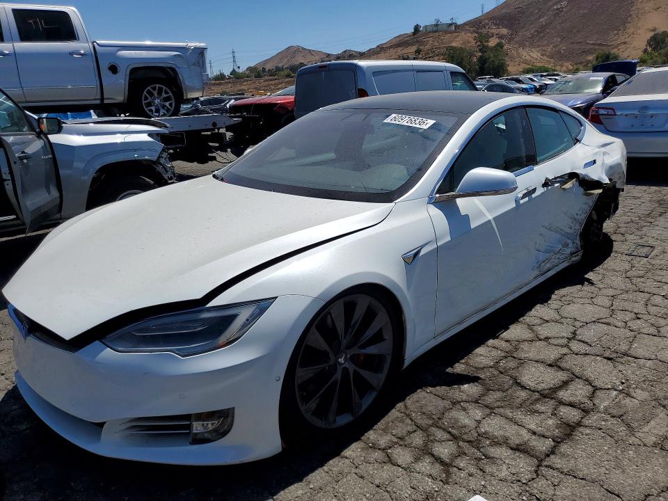 Продажа на аукционе авто 2019 Tesla Model S, vin: 5YJSA1E41KF339829, номер лота: 60976836