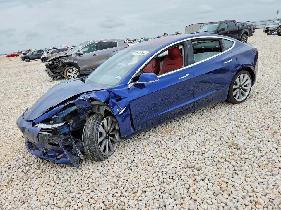 Продажа на аукционе авто 2018 Tesla Model 3, vin: 5YJ3E1EB1JF080930, номер лота: 61354046