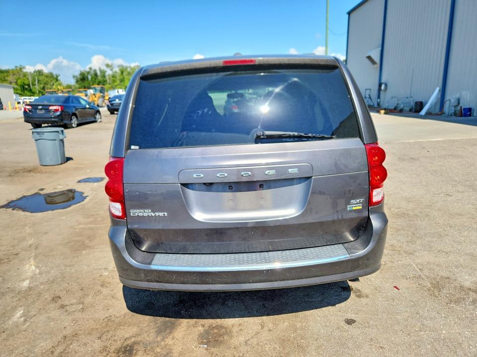 59893196 :رقم المزاد ، 2C4RDGCG3JR209561 vin ، 2018 Dodge Grand Caravan مزاد بيع