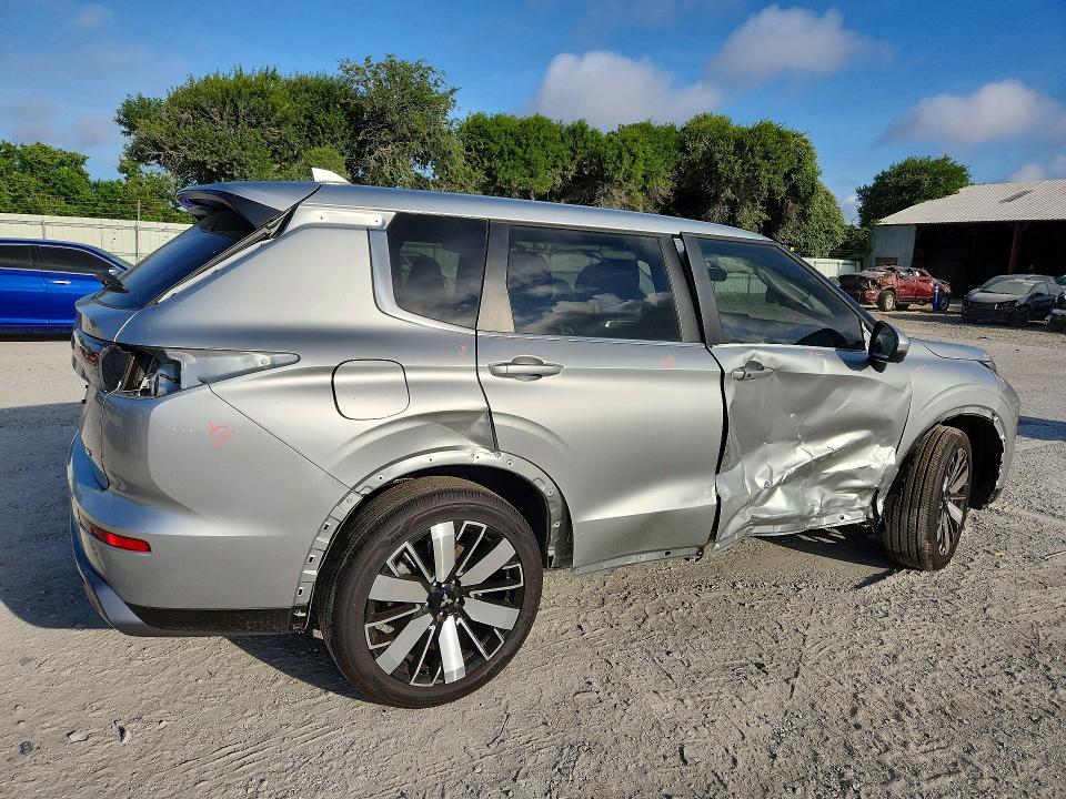 Продаж на аукціоні авто 2026 Mitsubishi Outlander, vin: JA4J3VAB4TZ008573, номер лоту: 85615485