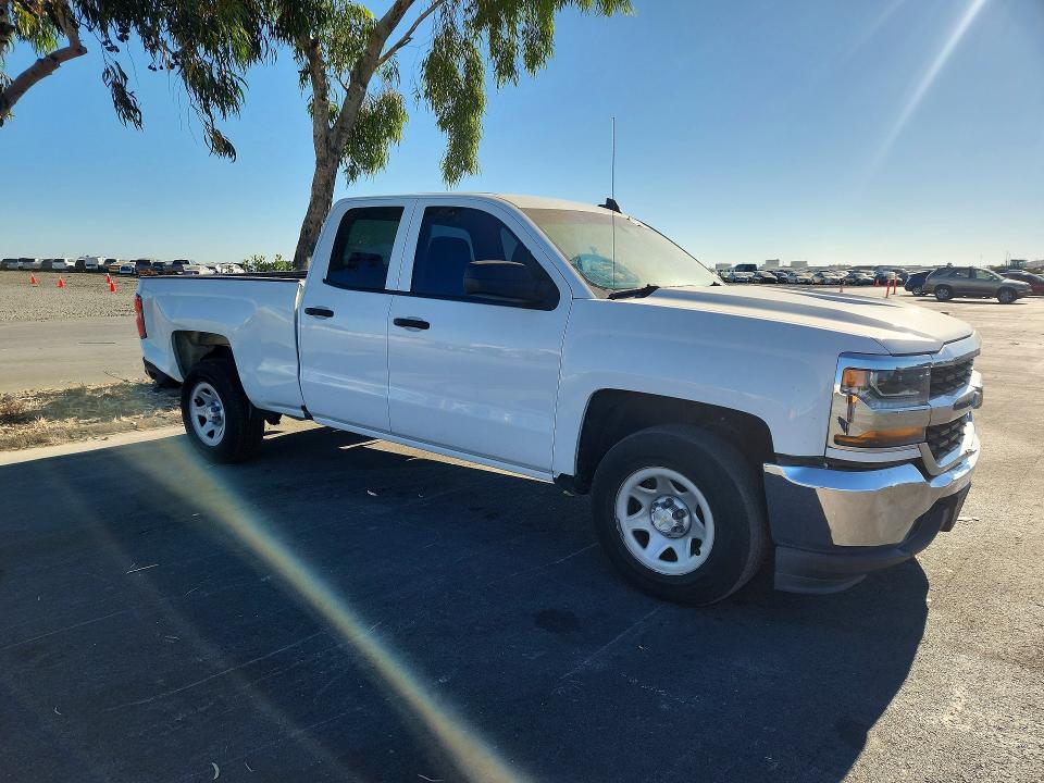 58135226 :رقم المزاد ، 1GCRCNEH1GZ261606 vin ، 2016 Chevrolet Silverado مزاد بيع
