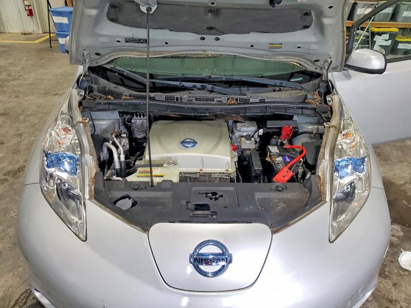 60742826 :رقم المزاد ، 1N4AZ0CP6FC305194 vin ، 2015 Nissan Leaf مزاد بيع