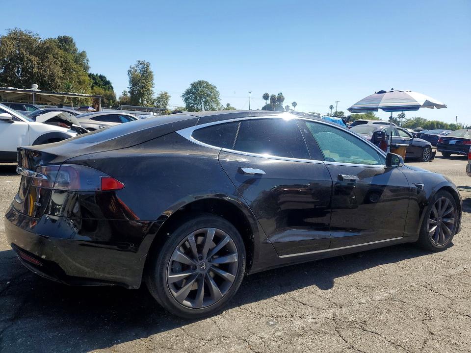 Продаж на аукціоні авто 2018 Tesla Model S, vin: 5YJSA1E23JF270669, номер лоту: 60679556