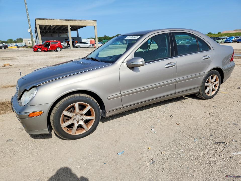 Продажа на аукционе авто 2007 Mercedes-benz C, vin: WDBRF92H77F914023, номер лота: 61186346